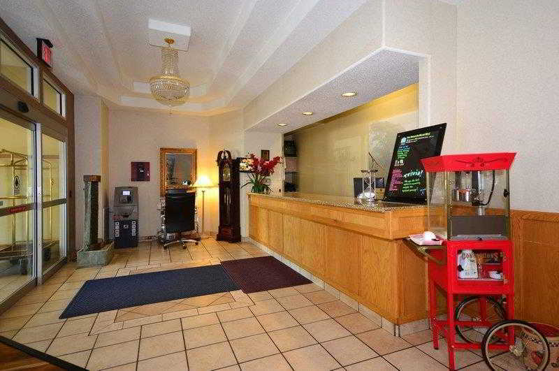 Best Western Plus Des Moines West Inn & Suites Clive Interior photo